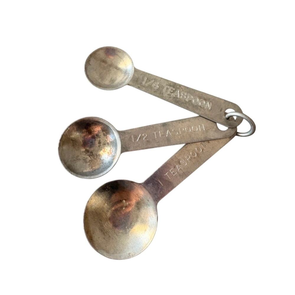 Vintage Aluminum Measuring Spoons Set of 3 1/4 1/2 & 1 Tsp Ring Kitchen Utensil